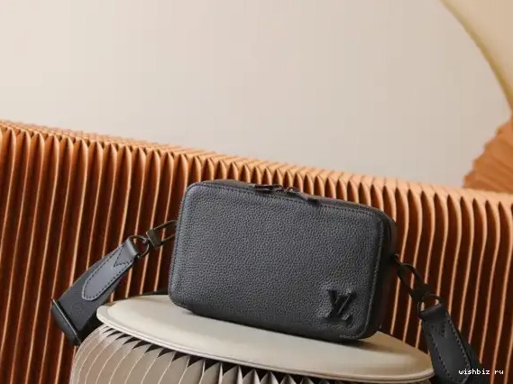 WIS Wearable VUITTON Wallet LOUIS Alpha 0425